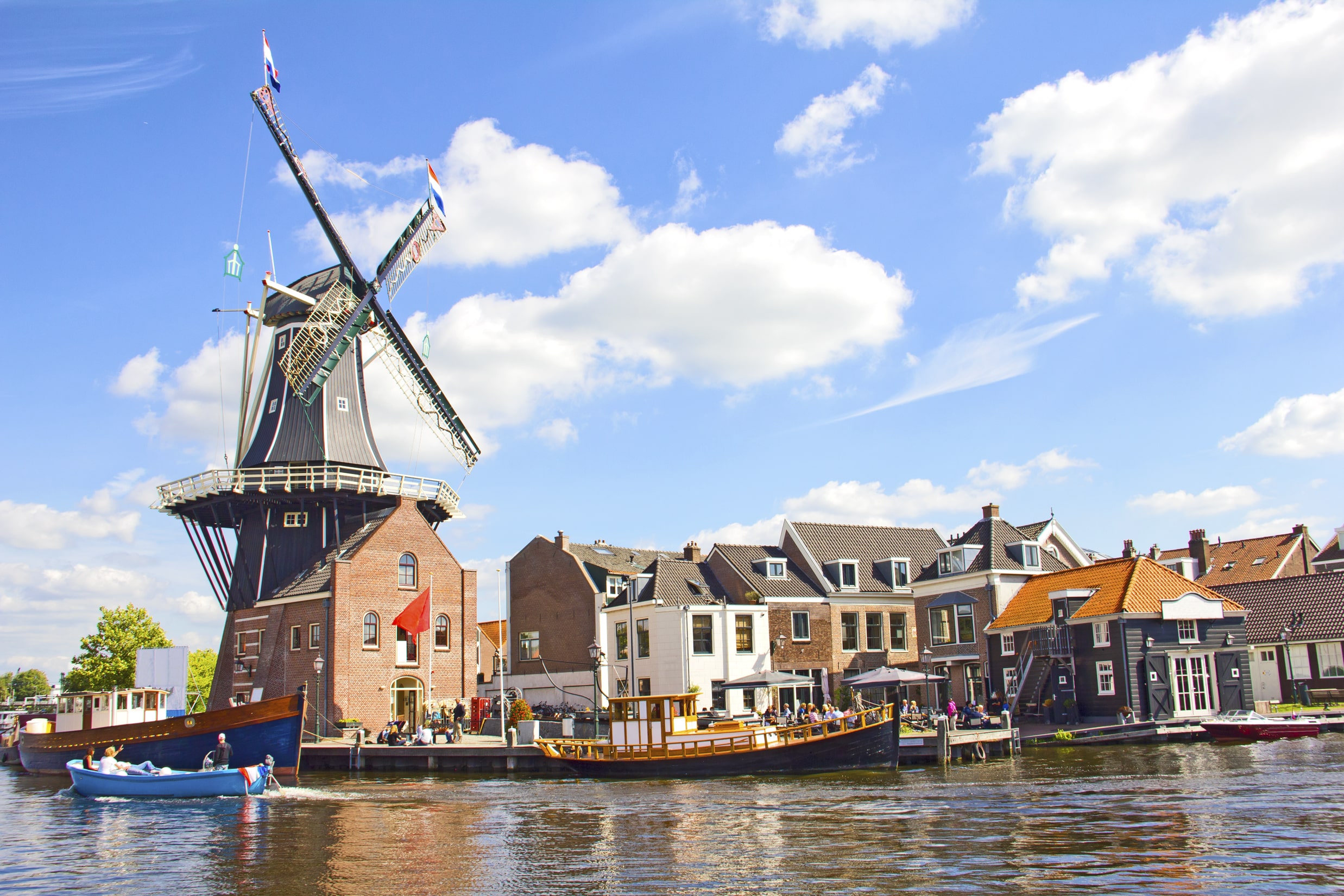 Molen 'De Adriaan' aan het Spaarne Haarlem